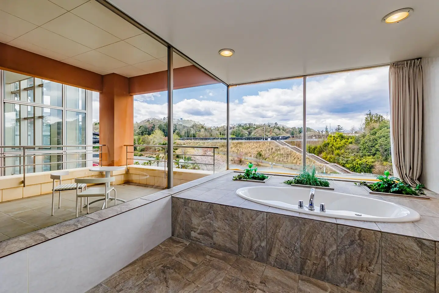 ラナイスイートのお部屋の画像